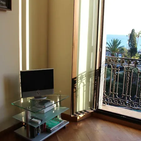 Apartment Cote D'azur Diamond Studio *